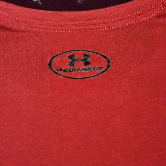 Under Armour red t-shirt - Picture 6 of 6